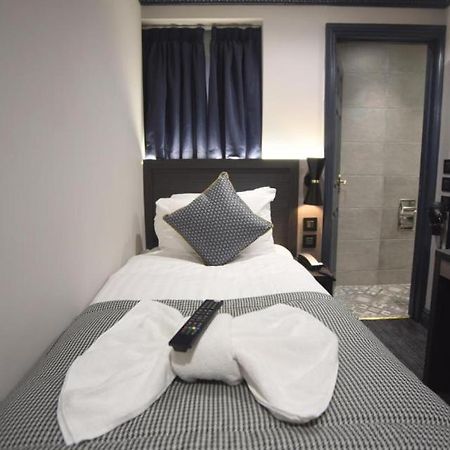 เดอะ ดยุค รูมส์ ลอนดอน Bed & Breakfast ภายนอก รูปภาพ