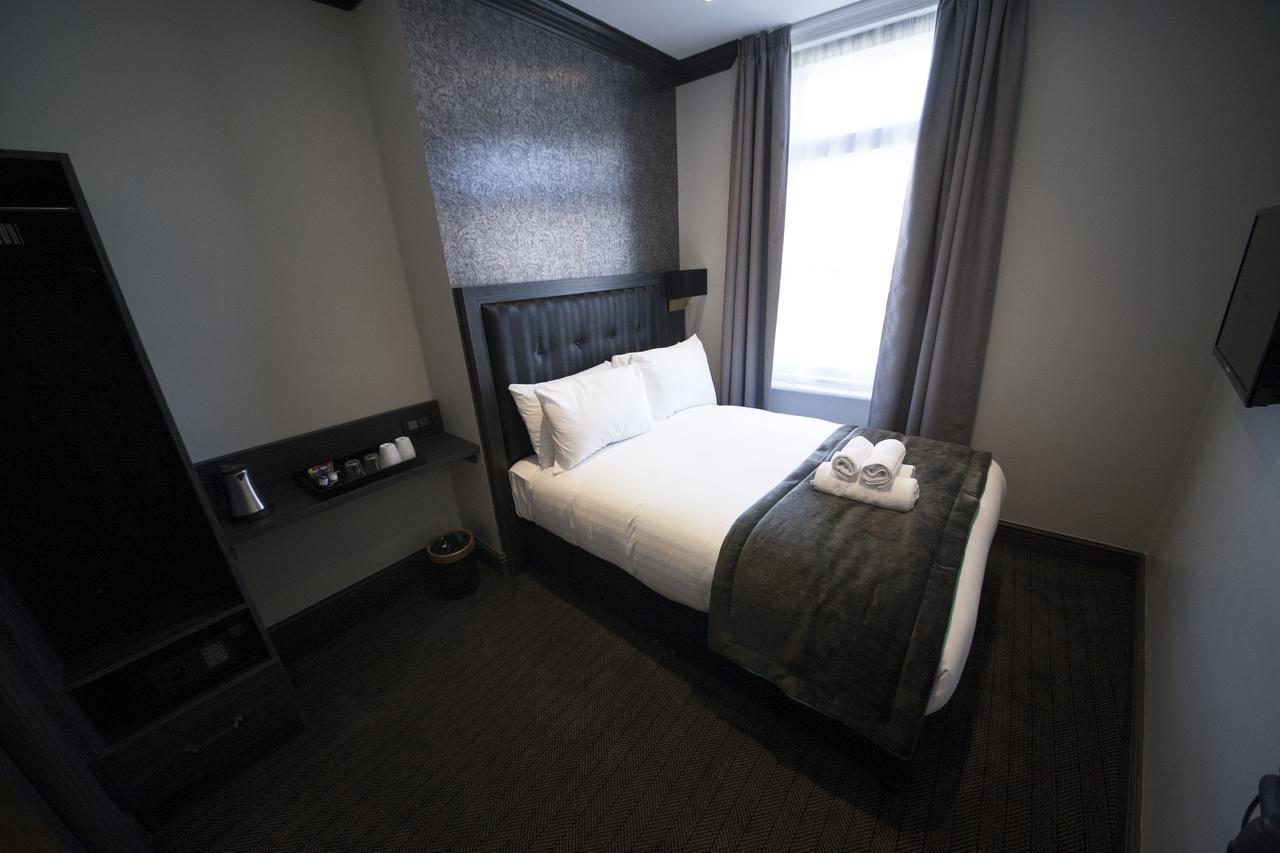 เดอะ ดยุค รูมส์ ลอนดอน Bed & Breakfast ภายนอก รูปภาพ